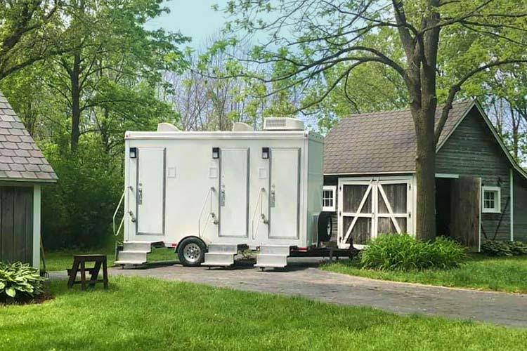 Elevate your special event parties with the Sapphire Star 3-Station Restroom Trailer. #Where'sArnold