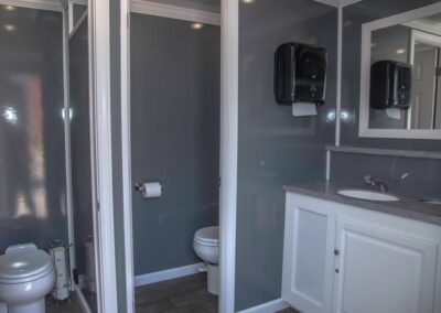 Inside preview of the Ruby Luxury 7-Station trailer